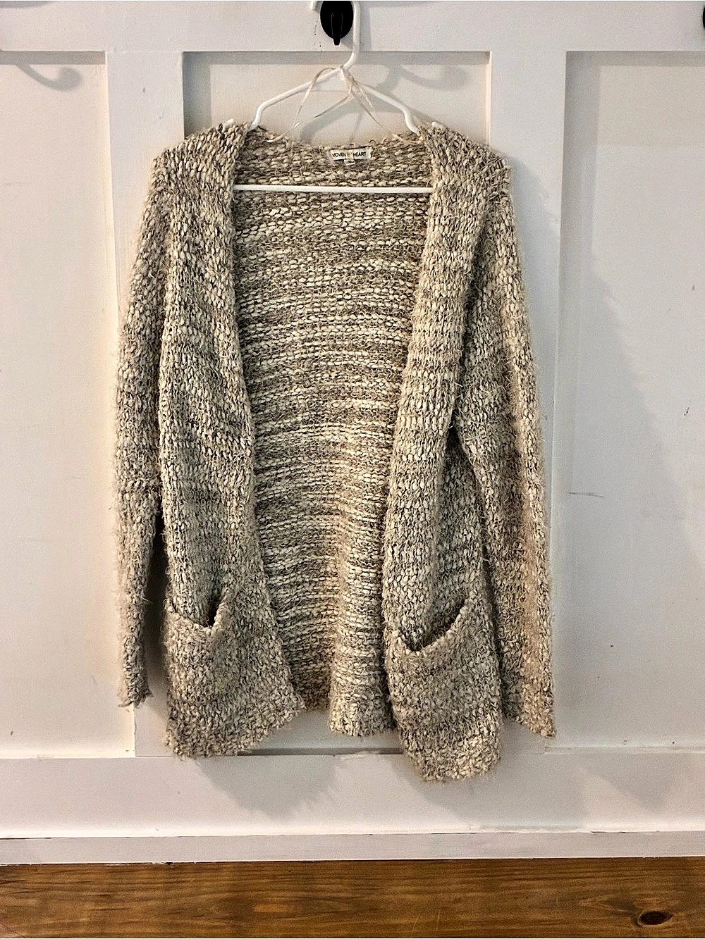 Woven Heart Open Front Cardigan in Gray & White Size Medium